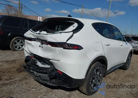 2025 Alfa Romeo Tonale Base из США, поврежденный, VIN ZASPATAW3S3089889